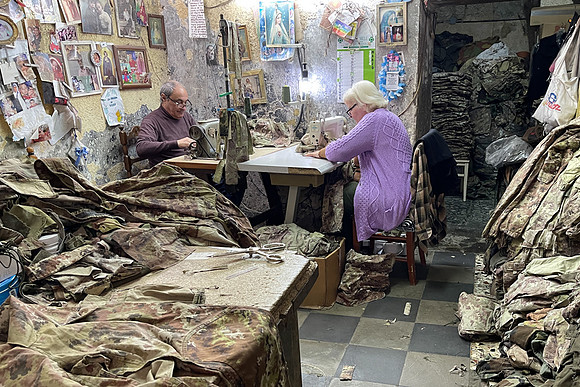 Camo Sewers, Cucire Camuffamento